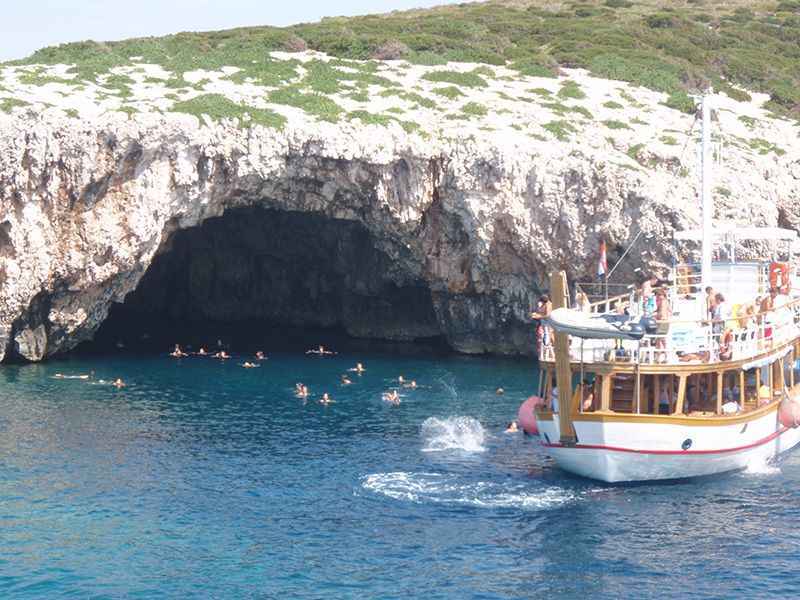 croatia-green-caves-off-hvar-island