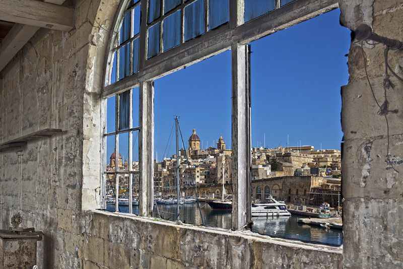 malta-view-from-window-of-vittoriosa